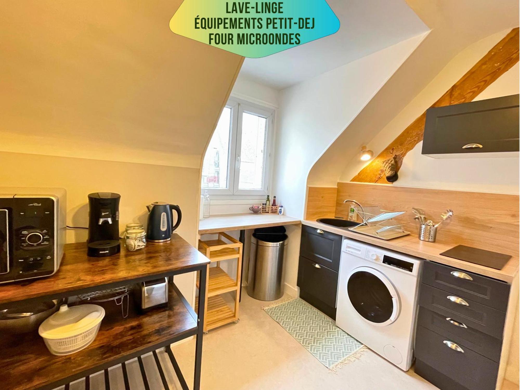 Le Corneille - Ideal Pros & Couples - Centre Historique - Chateau 5min - Gare 10min - Au Calme - Fibre Apartamento Compiègne