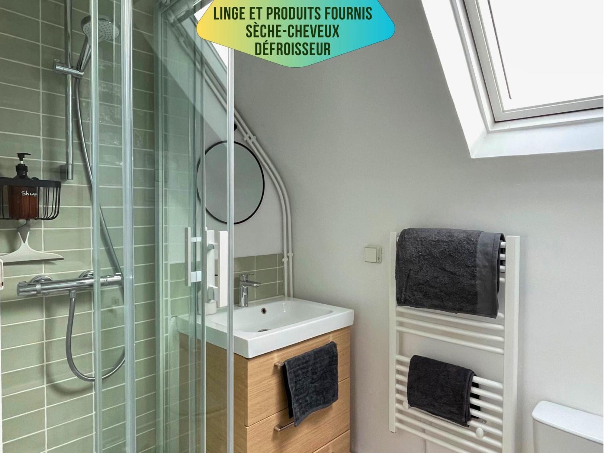 Le Corneille - Ideal Pros & Couples - Centre Historique - Chateau 5min - Gare 10min - Au Calme - Fibre Apartamento Compiègne